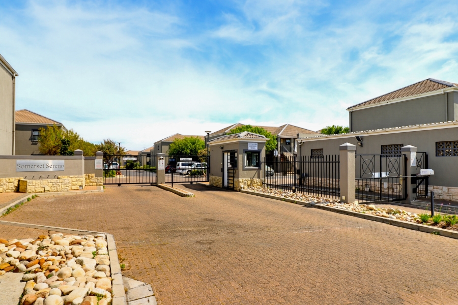 2 Bedroom Property for Sale in Heritage Park Western Cape